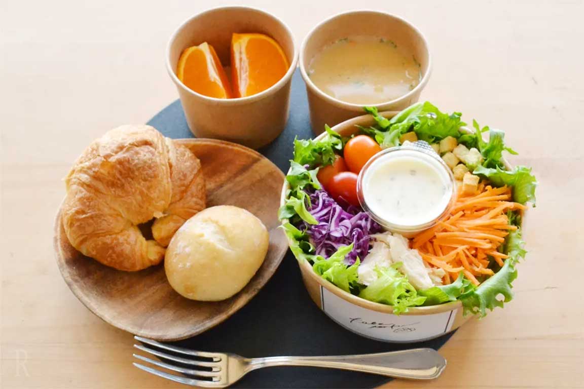 洋の朝食（旬野菜のサラダボウルセット）
