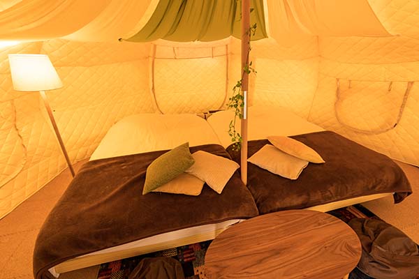 [XNUMX] Bell tent double bed x XNUMX