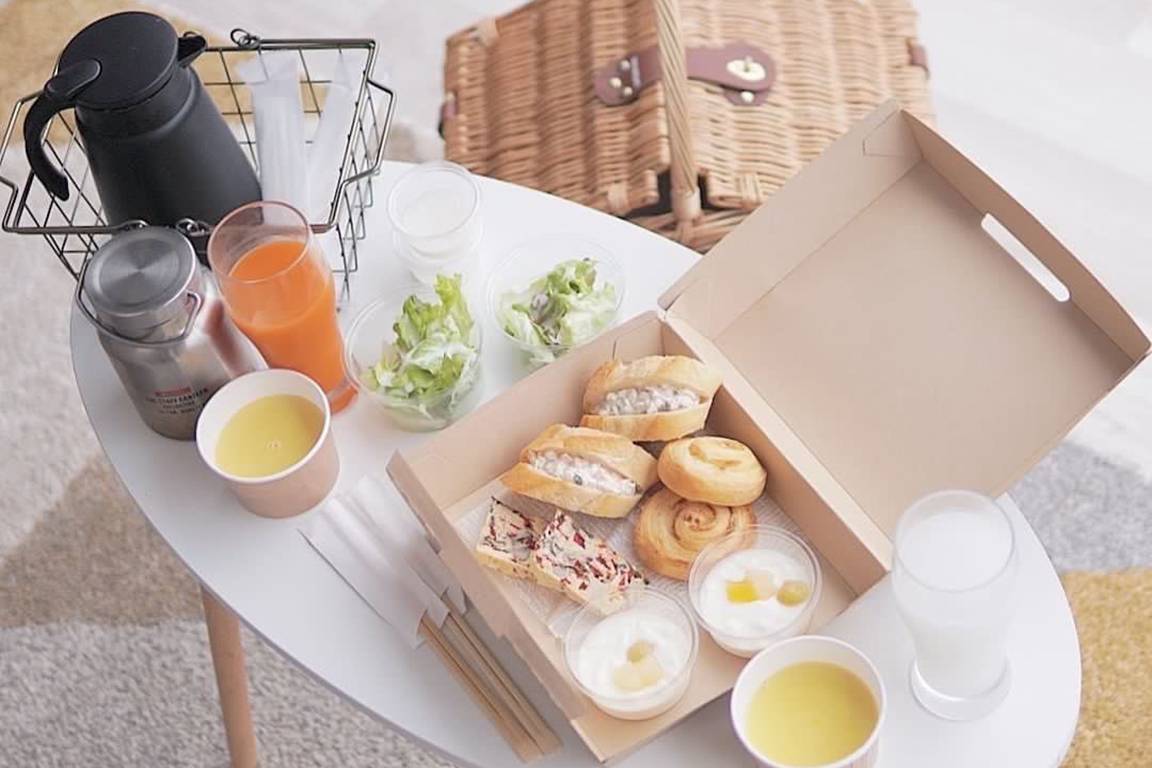 朝食