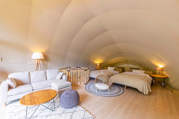 允许携带宠物 Cocoon 帐篷