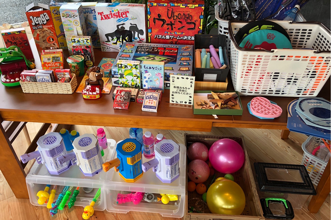 Games and outdoor play goods