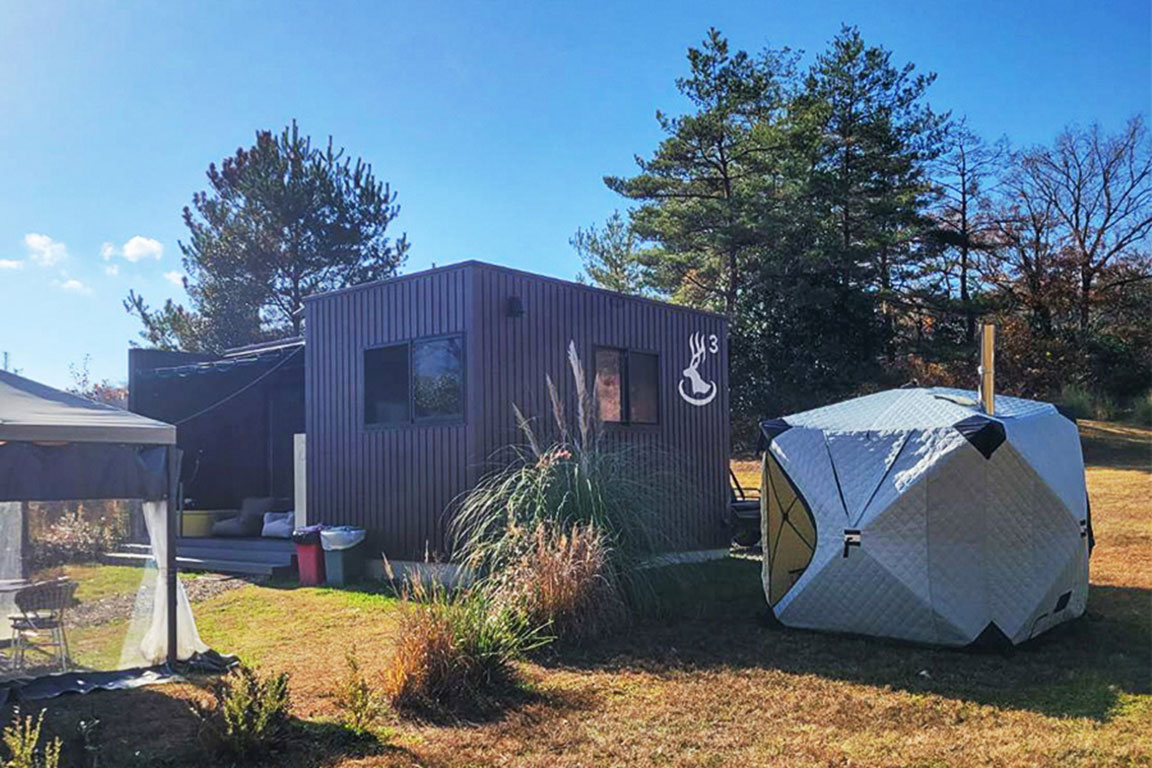 Cabin with tent sauna