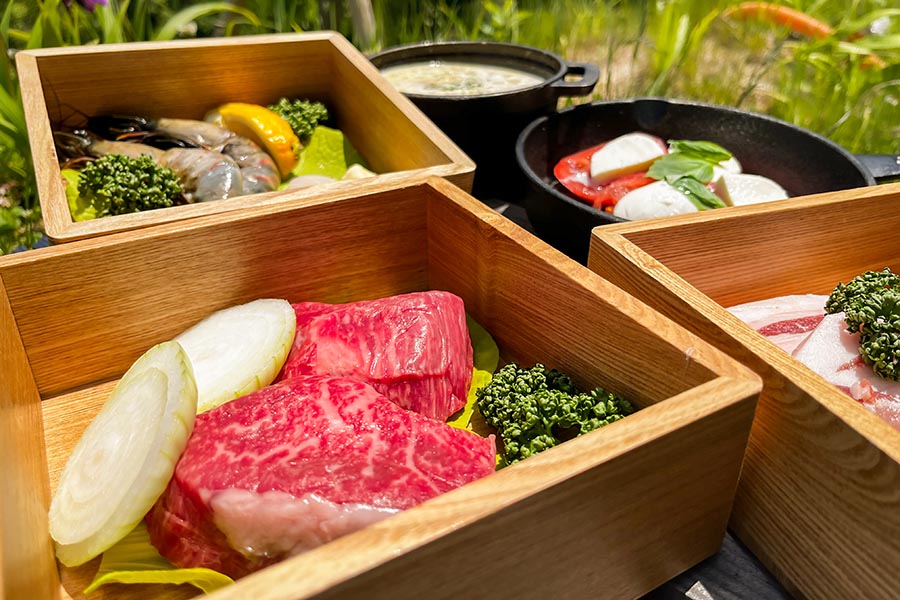 淡路牛＆淡路産えびすもち豚ステーキ ＆海鮮を楽しむグランピングBBQ