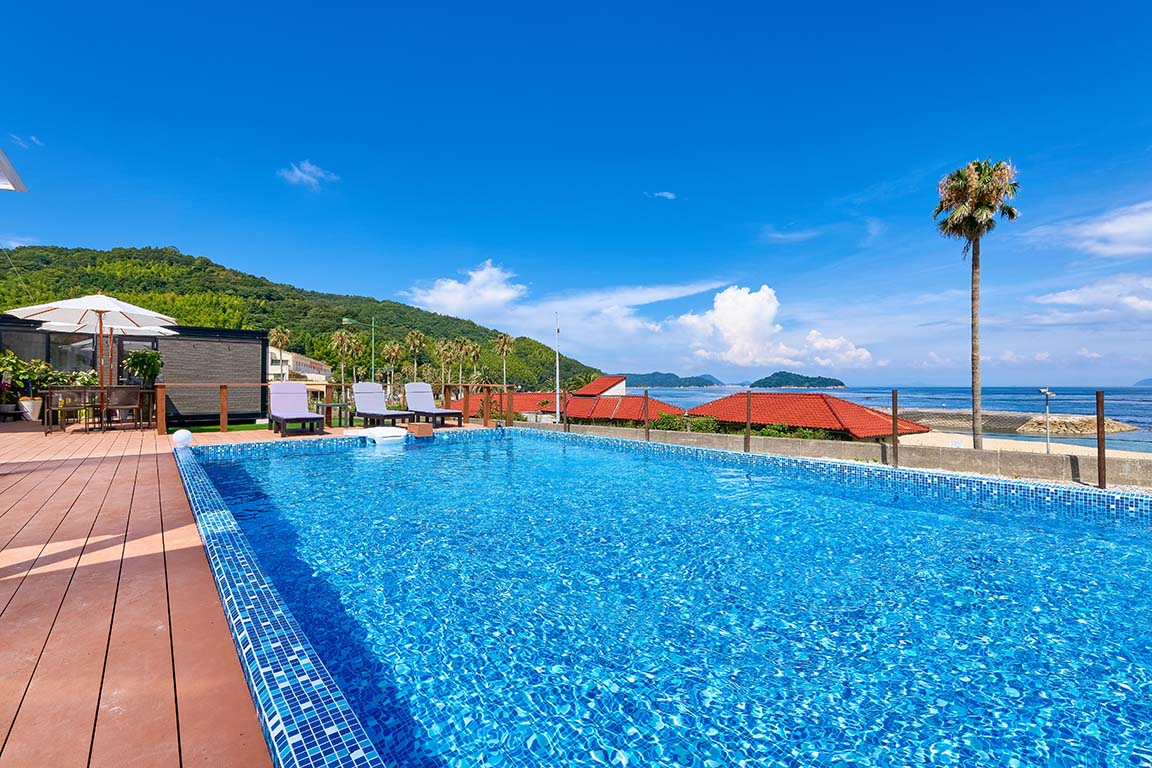 宿泊者共有プール「ISLAND TERRACE」