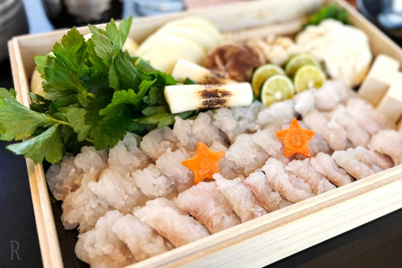 【期間限定】＜由良港直送＞一匹まるごと活鱧すきセットと海鮮焼きプラン