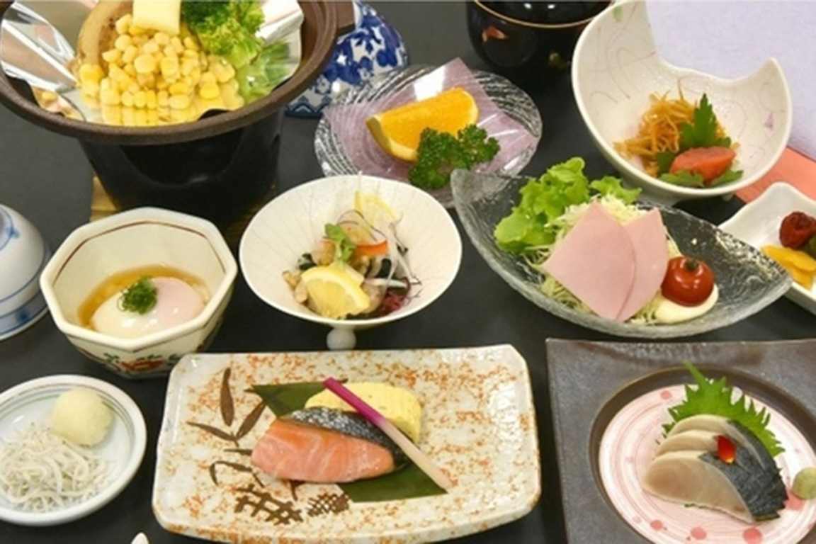朝食