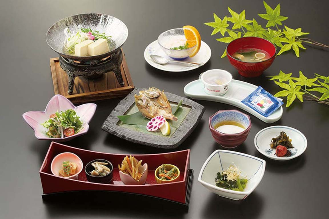 朝食