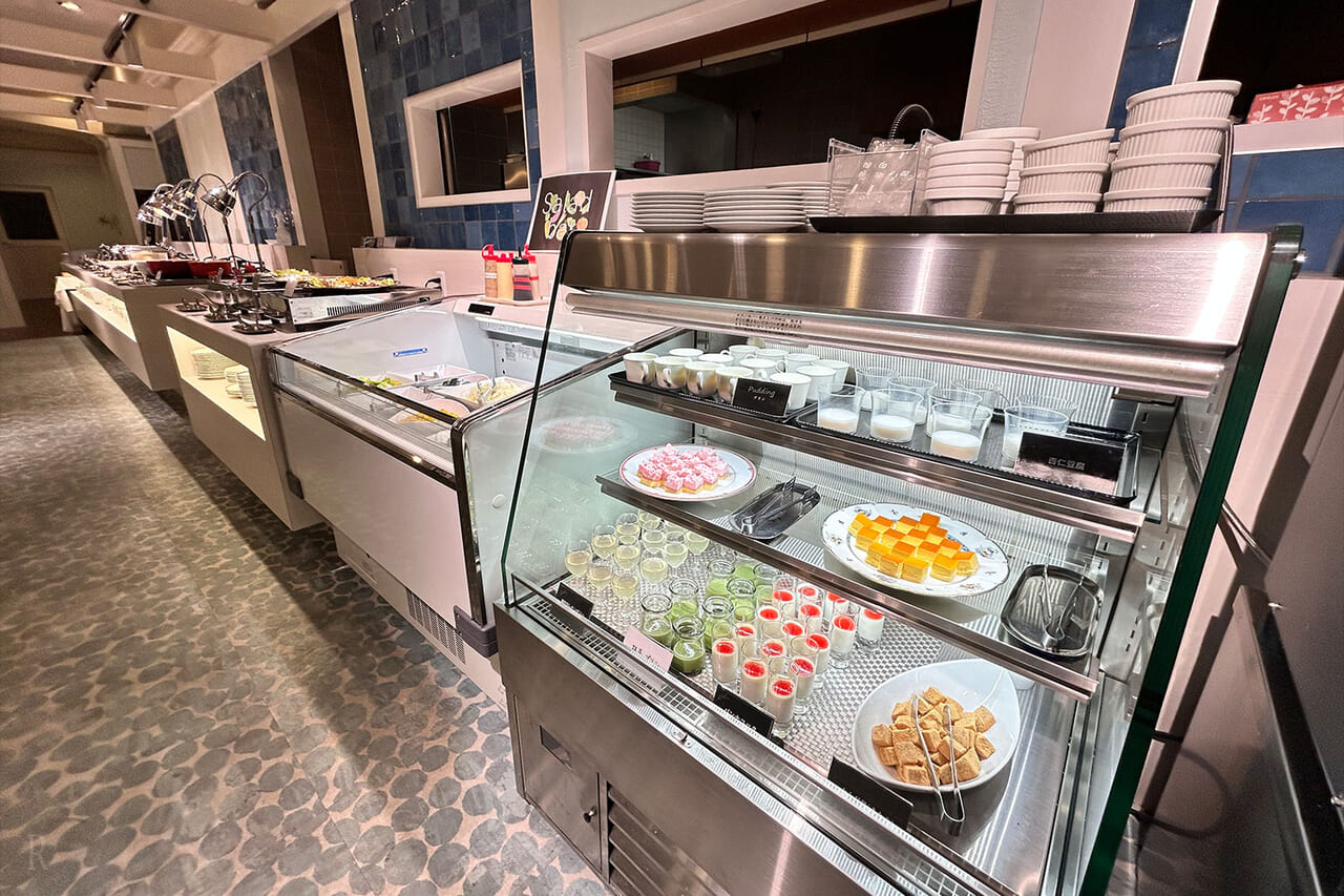 ホテルバイキングのご朝食