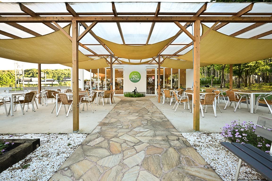 Café and BBQ TREE HOUSE