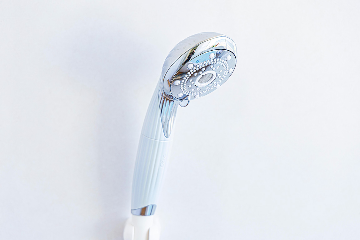 "Refa" latest shower head