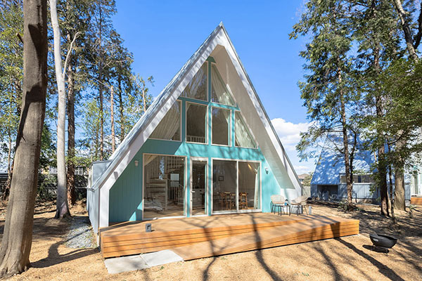 ALOHA×代官山蔦屋コラボルーム【ハワイ ～BOOK&GLAMPING～】