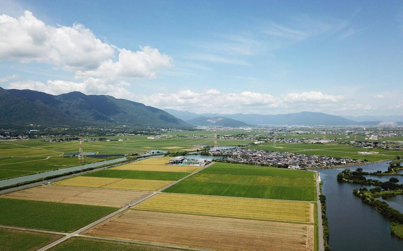 Golden-colored natural hot spring glamping – Kaizu Onsen - [Gifu]