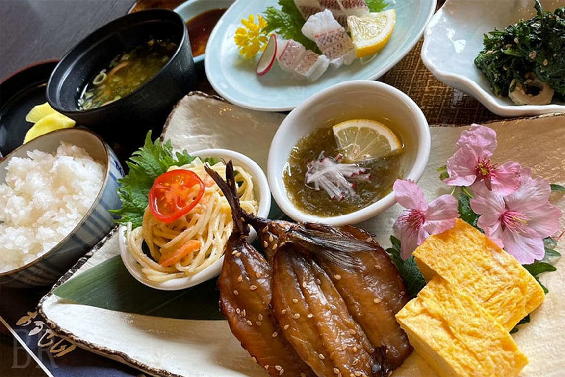<和朝食>