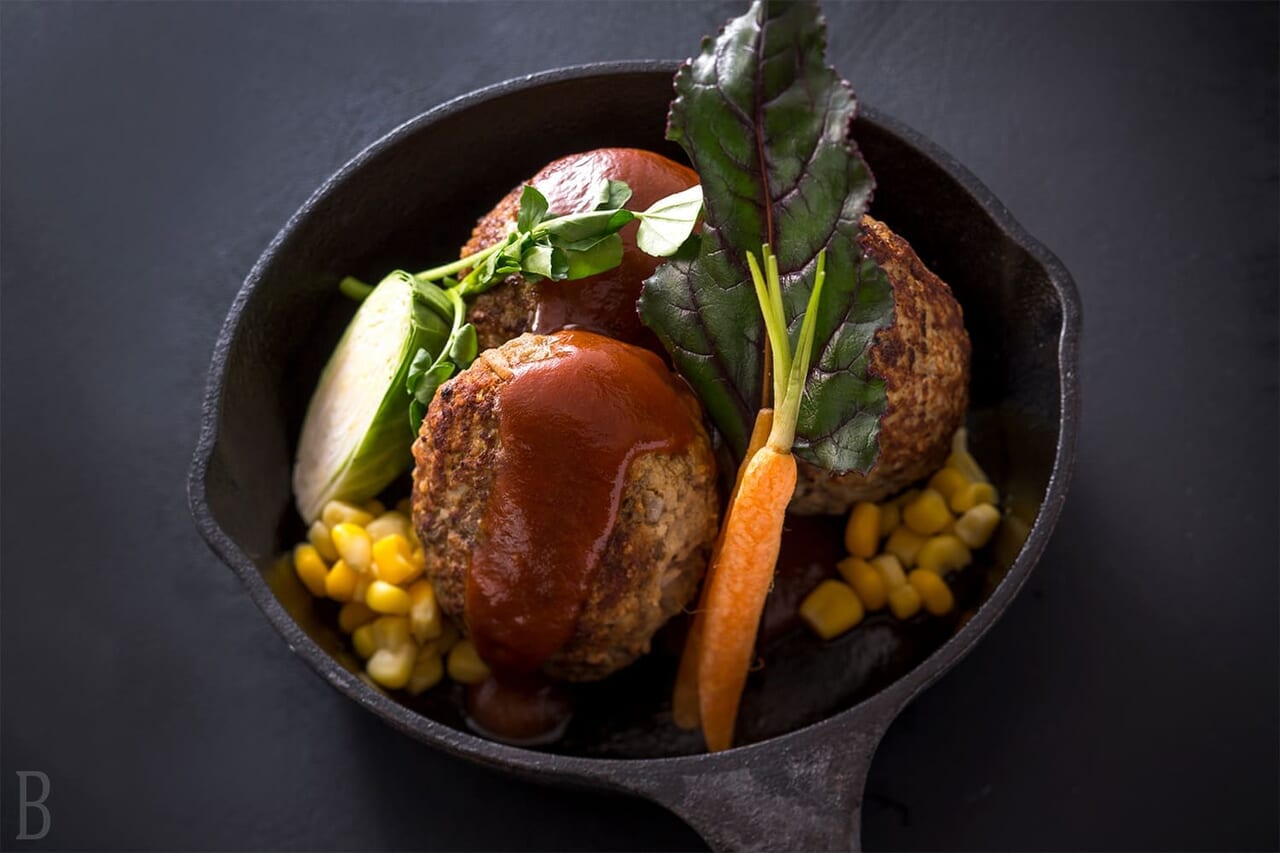 地元有名ステーキ店「東金ステーキMOG」の 手ごねハンバーグBBQプラン