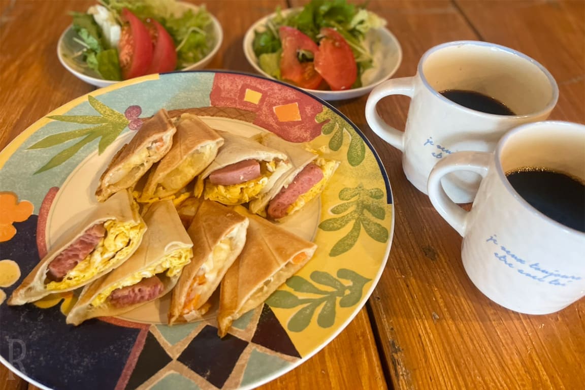 朝食