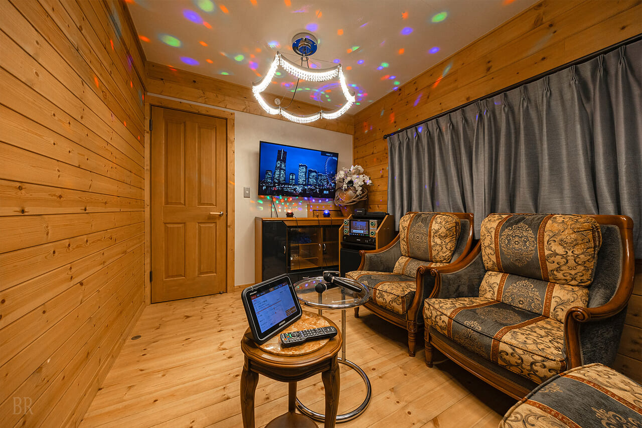 カラオケルーム