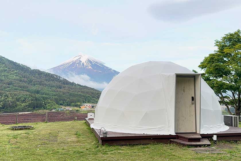 ドームテントと富士山
