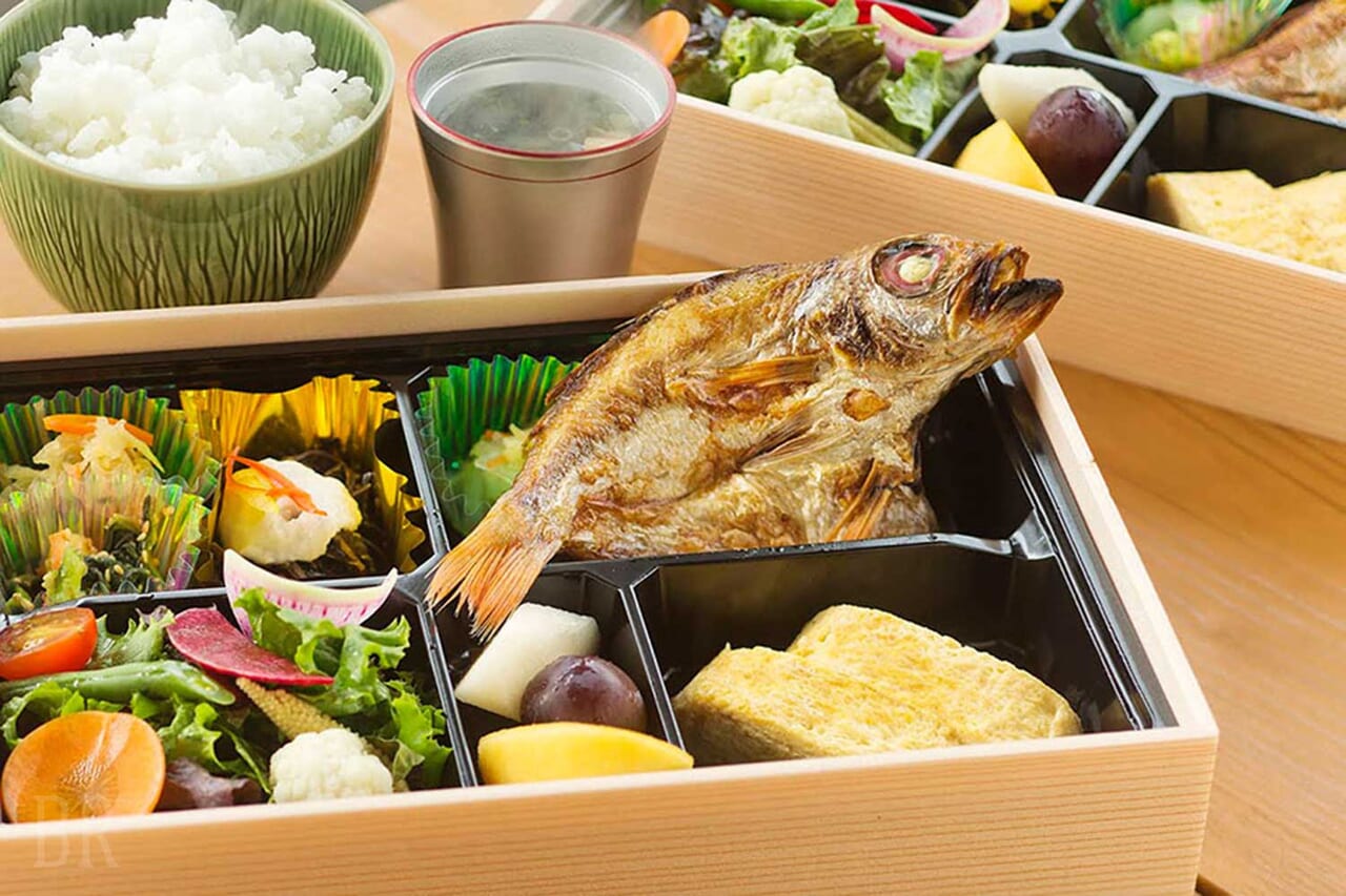 【朝食】地魚の干物入り朝食