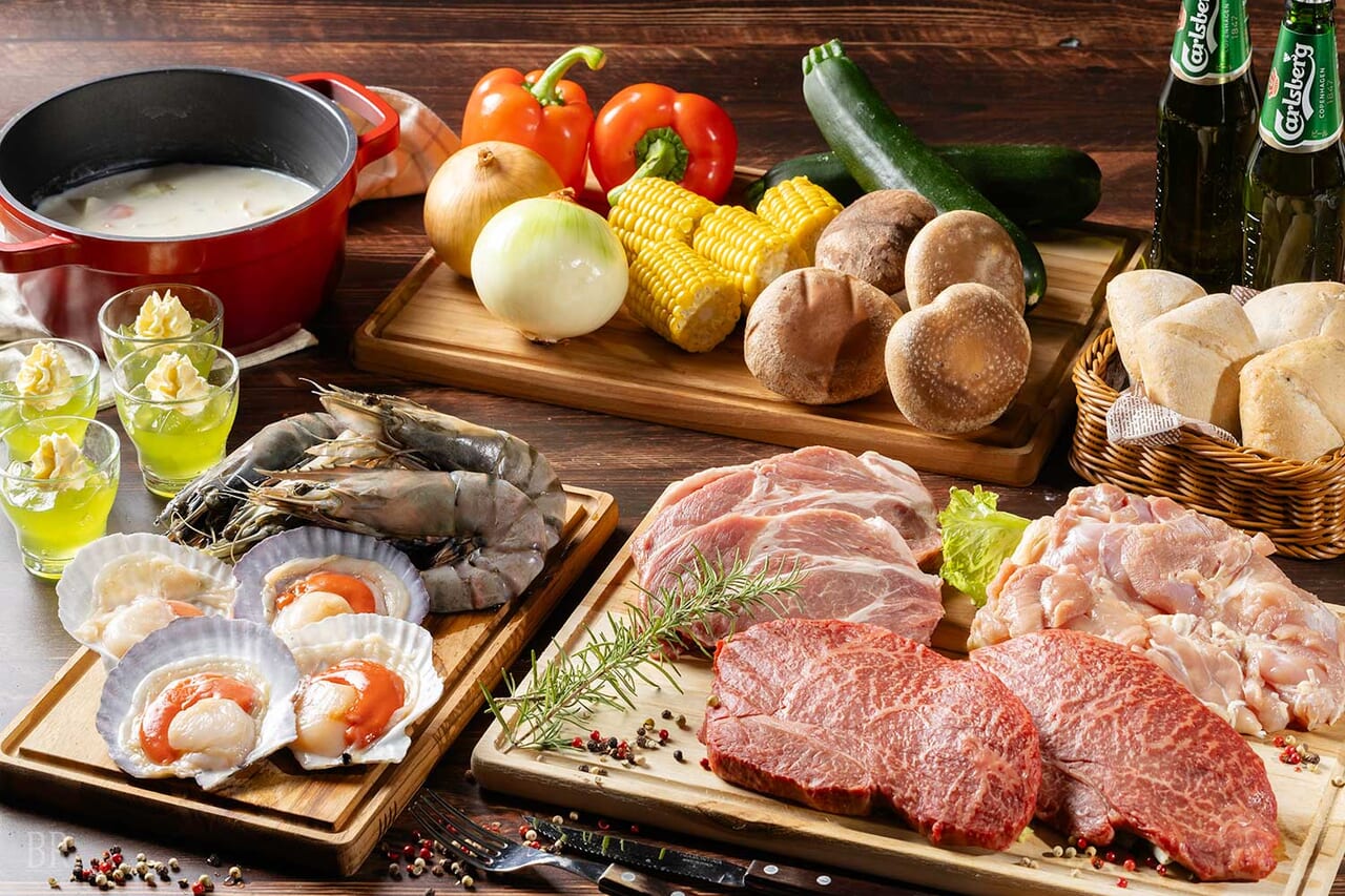 夕食：スタンダードBBQ