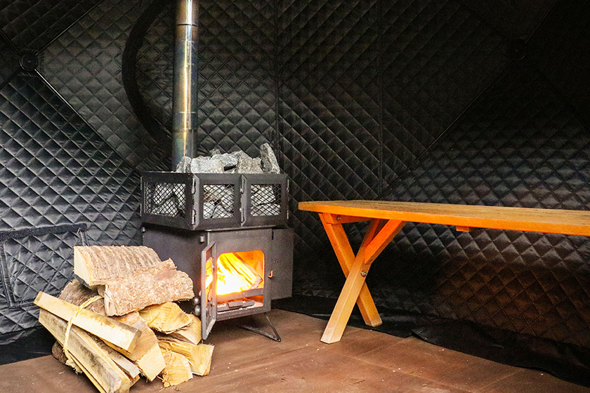 【长野】阿尔卑斯山基地的帐篷桑拿房用柴火加热