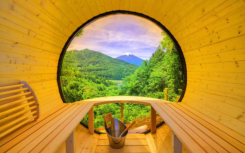 【山梨】在榊师山Gateway Camp体验限时开放的可欣赏富士山美景的桶式桑拿