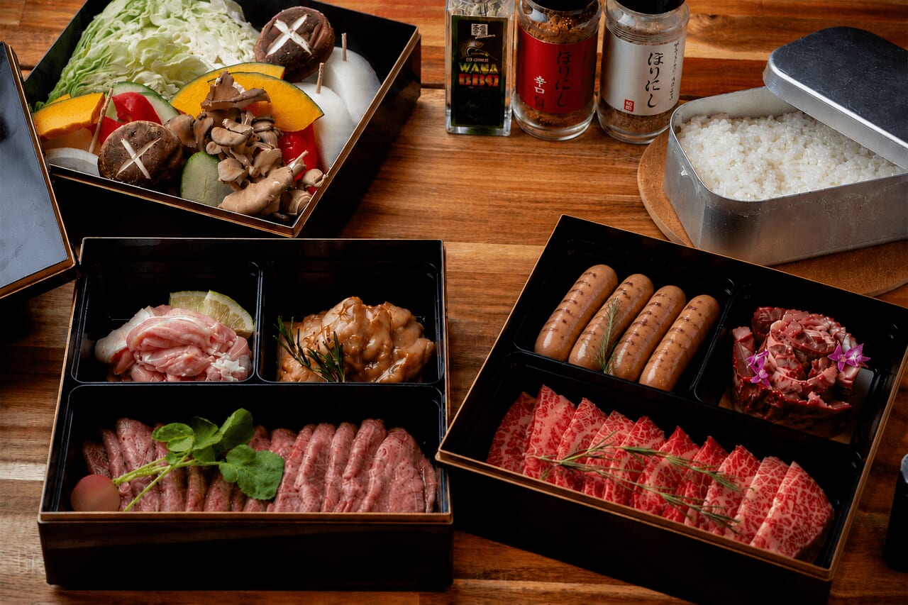 A luxurious BBQ featuring seafood from Ise and Matsusaka beef.