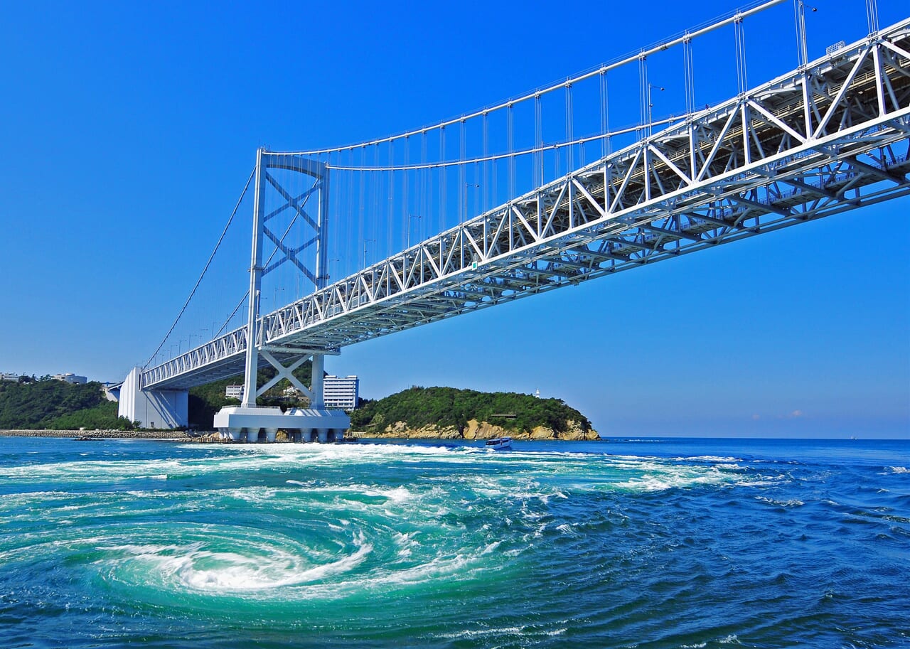 徳島のグランピングと合わせて訪れたい観光スポット 鳴門の渦潮